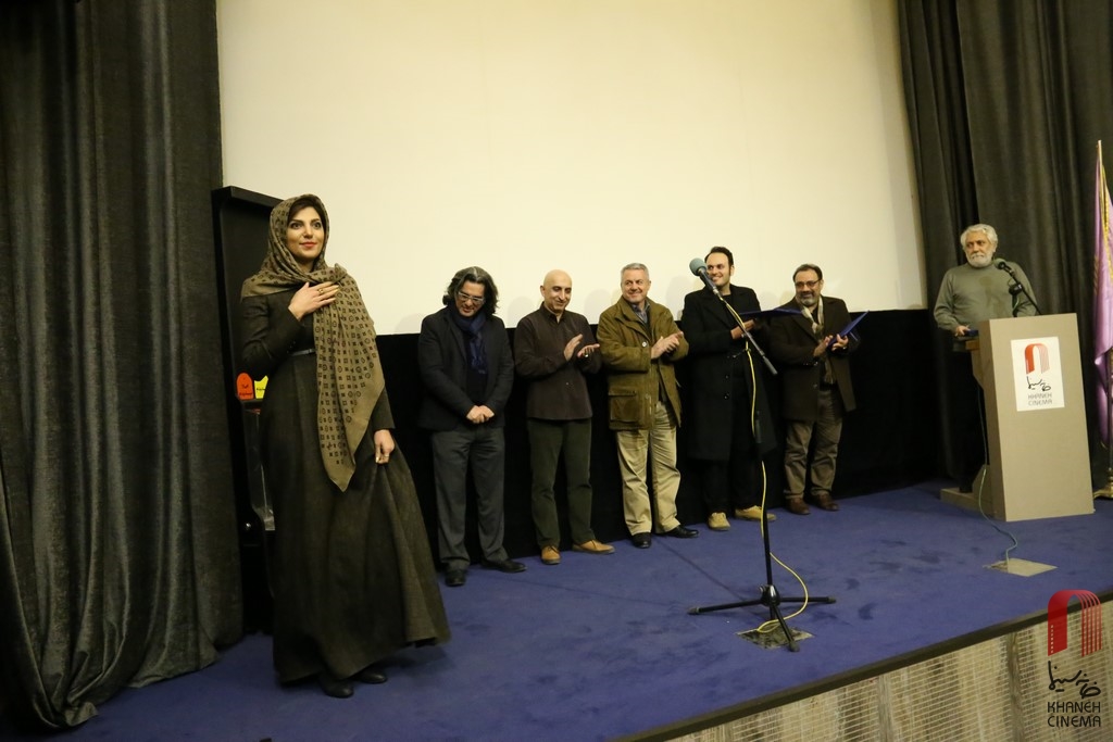 مراسم تقدیر از دست اندرکاران ستاد انتخاب فیلم برگزیده تماشاگران فجر35 24