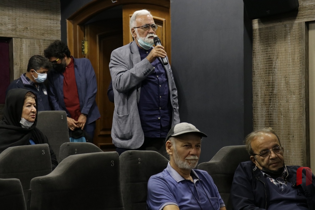 نشست صمیمانه فرمانده نیروی انتظامی تهران بزرگ با مدیران اصناف خانه سینما 42