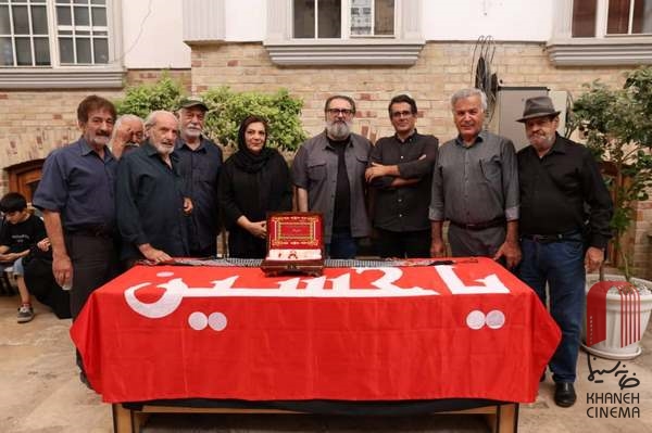 آیین پرچم گردانی در خانه سینما 2