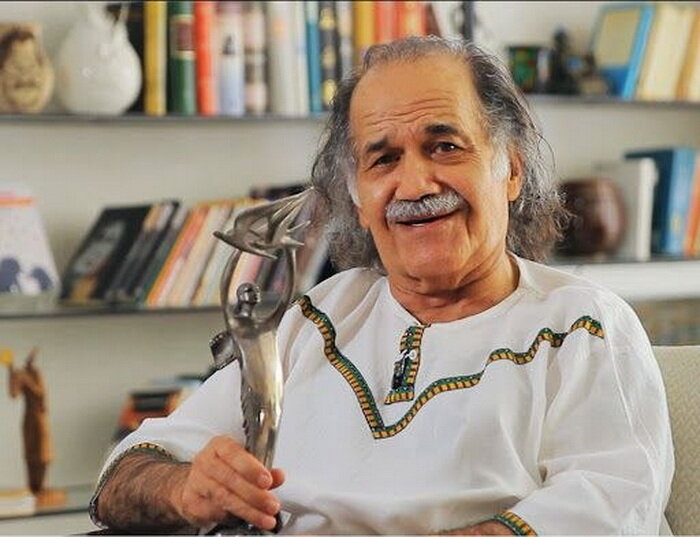 پیکر زنده یاد «سیروس ابراهیم زاده» وارد ایران شد