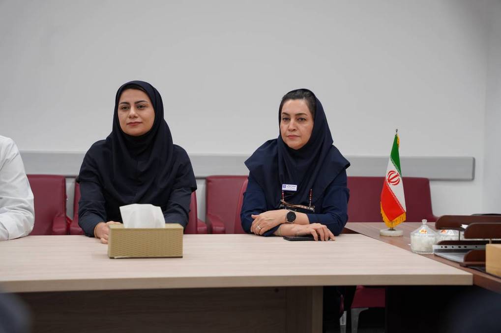 تقدیر از کادر درمان بیمارستان های امام خمینی و شریعتی