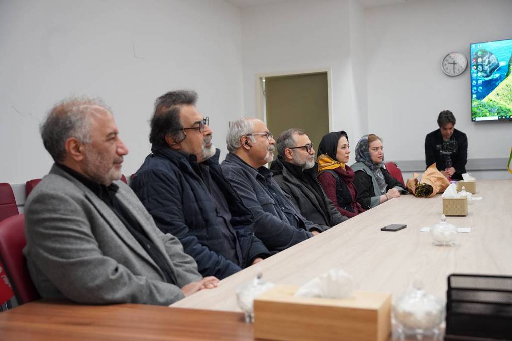 تقدیر از کادر درمان بیمارستان های امام خمینی و شریعتی