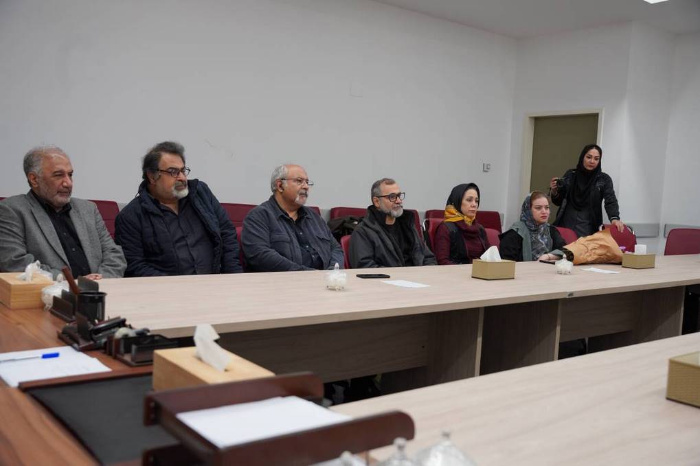 تقدیر از کادر درمان بیمارستان های امام خمینی و شریعتی