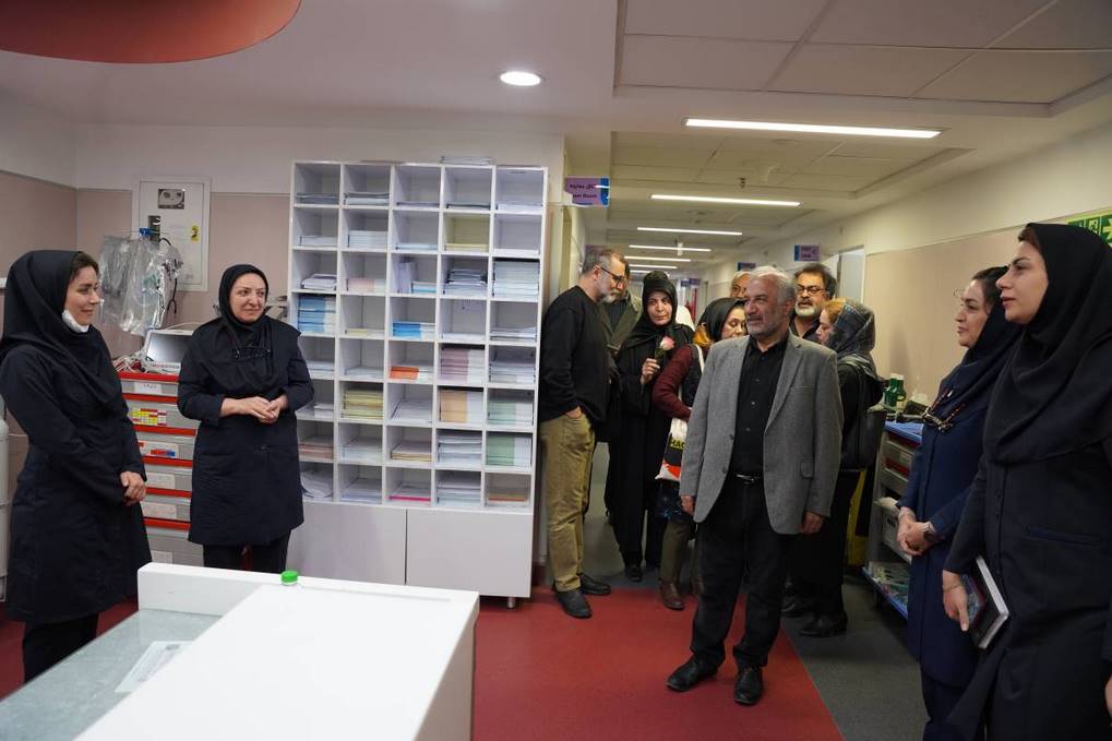 تقدیر از کادر درمان بیمارستان های امام خمینی و شریعتی