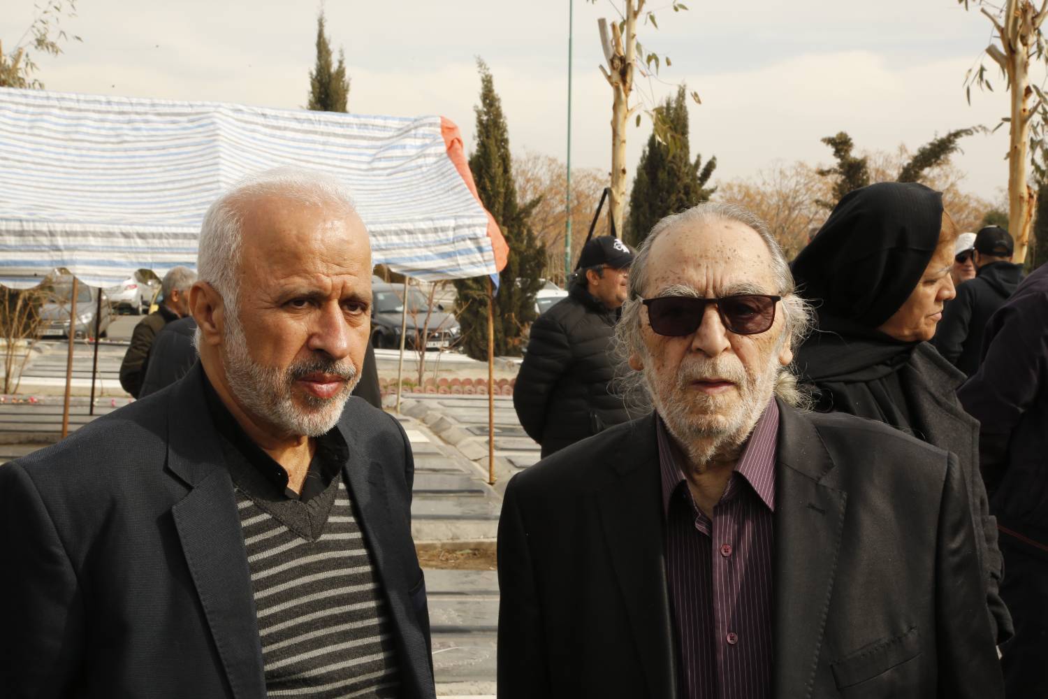 مراسم خاکسپاری زنده یاد «روح انگیز شمس»
