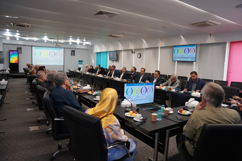 دیدار با مدیران شرکت بیمه دی