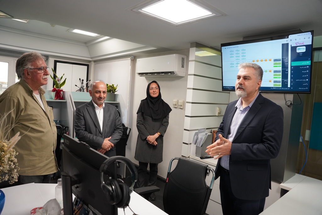 دیدار با مدیران شرکت بیمه دی