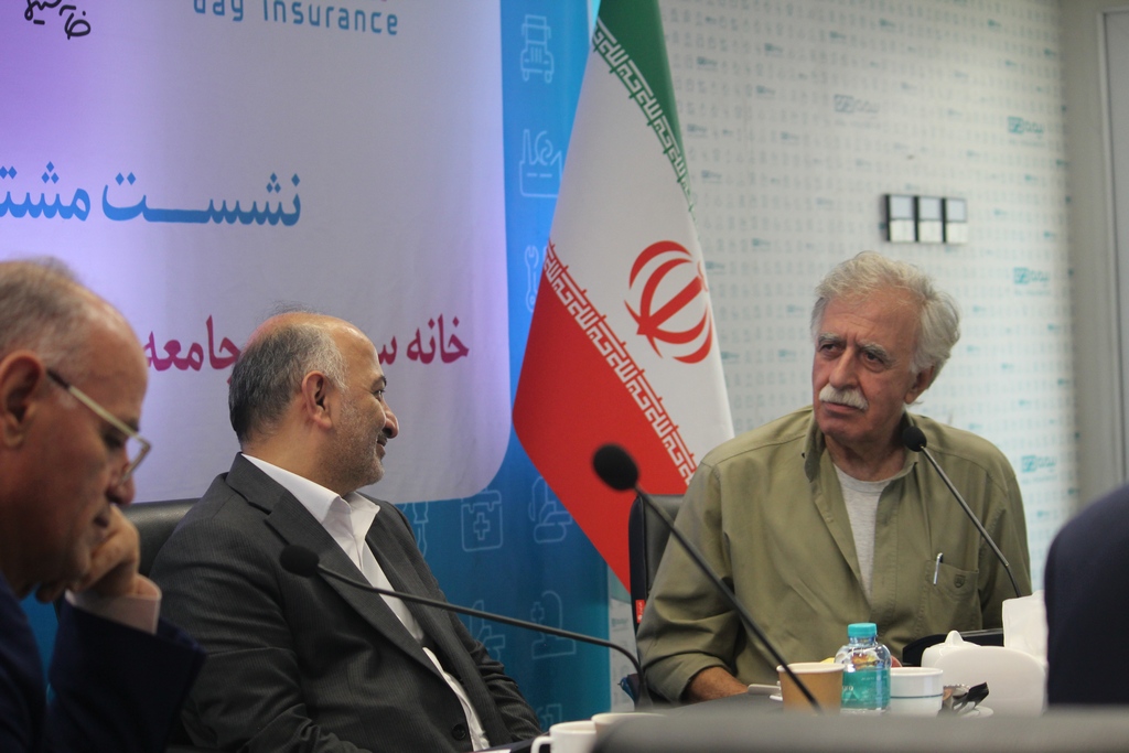 دیدار با مدیران شرکت بیمه دی