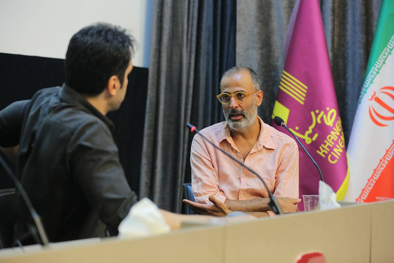 نمایش مستند «بدون ایرج» ساخته بهمن کیارستمی