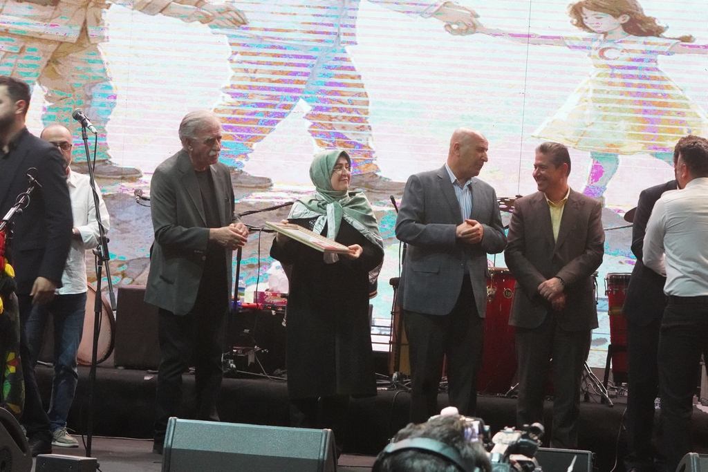 تقدیر از امدادگران اورژانس