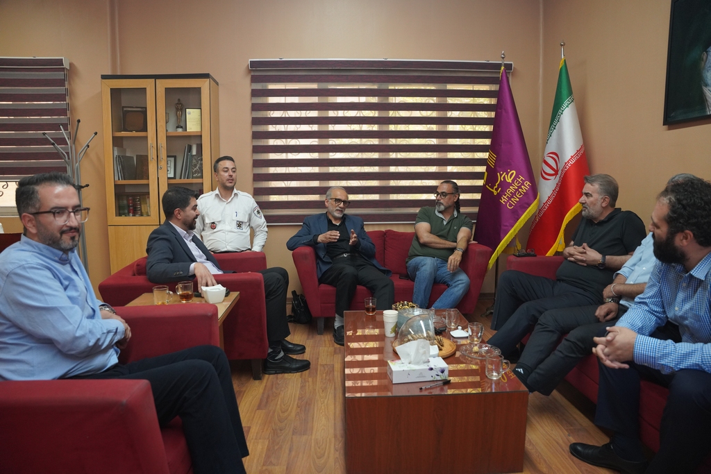تقدیر رئیس اورژانس کشور از مدیران خانه سینما، تئاتر و موسیقی