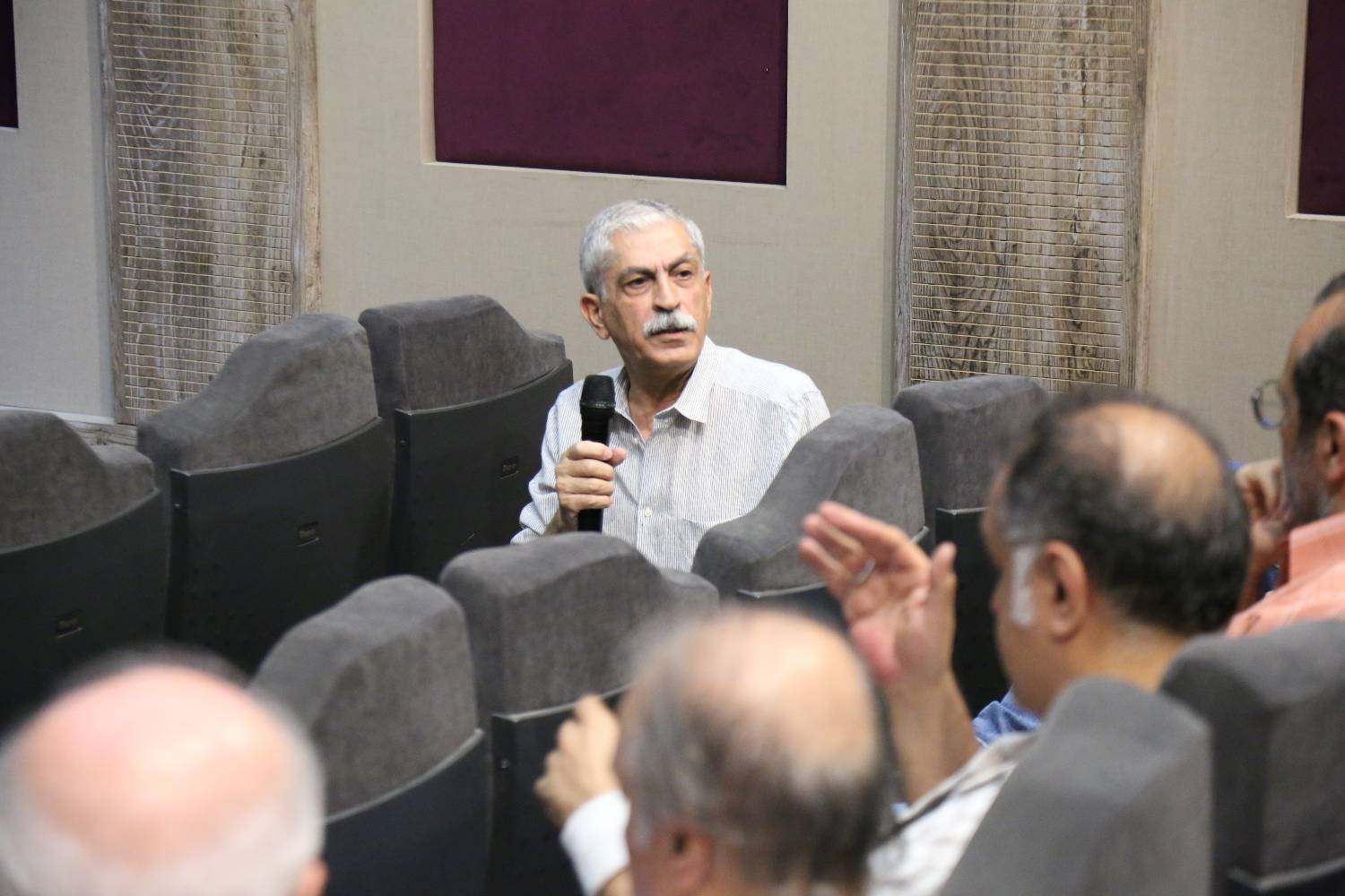دیدار با روسای صنوف