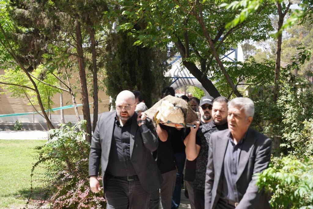 مراسم خاکسپاری زنده یاد «محمد موفق»