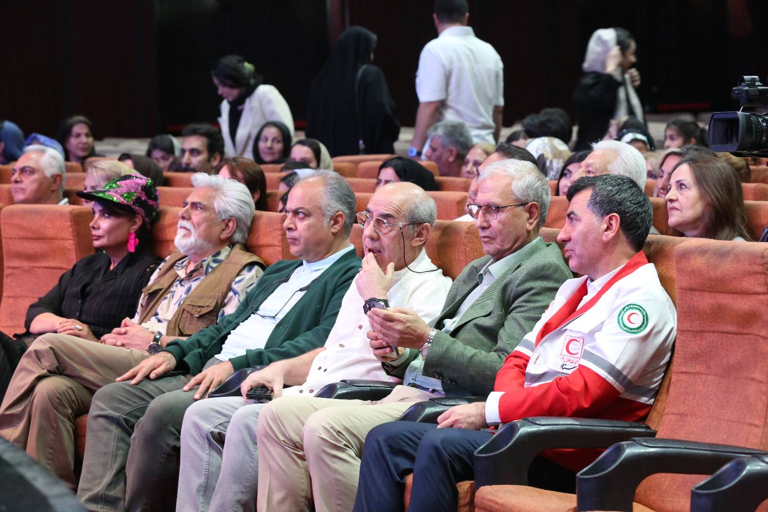 شب تقدیر از امدادگران هلال احمر